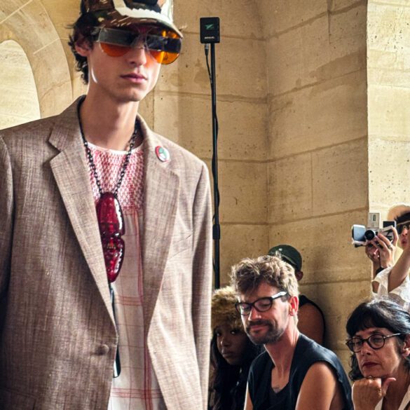 WALTER VAN BEIRENDONCK SS26 - WINK - WITH STARRY EYES | 20250625 image00018 | SPOON Magazine