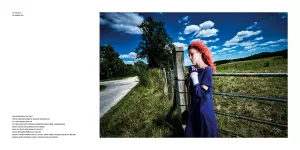 Girls in the grass by Steve Hiett | SPOON Magazine